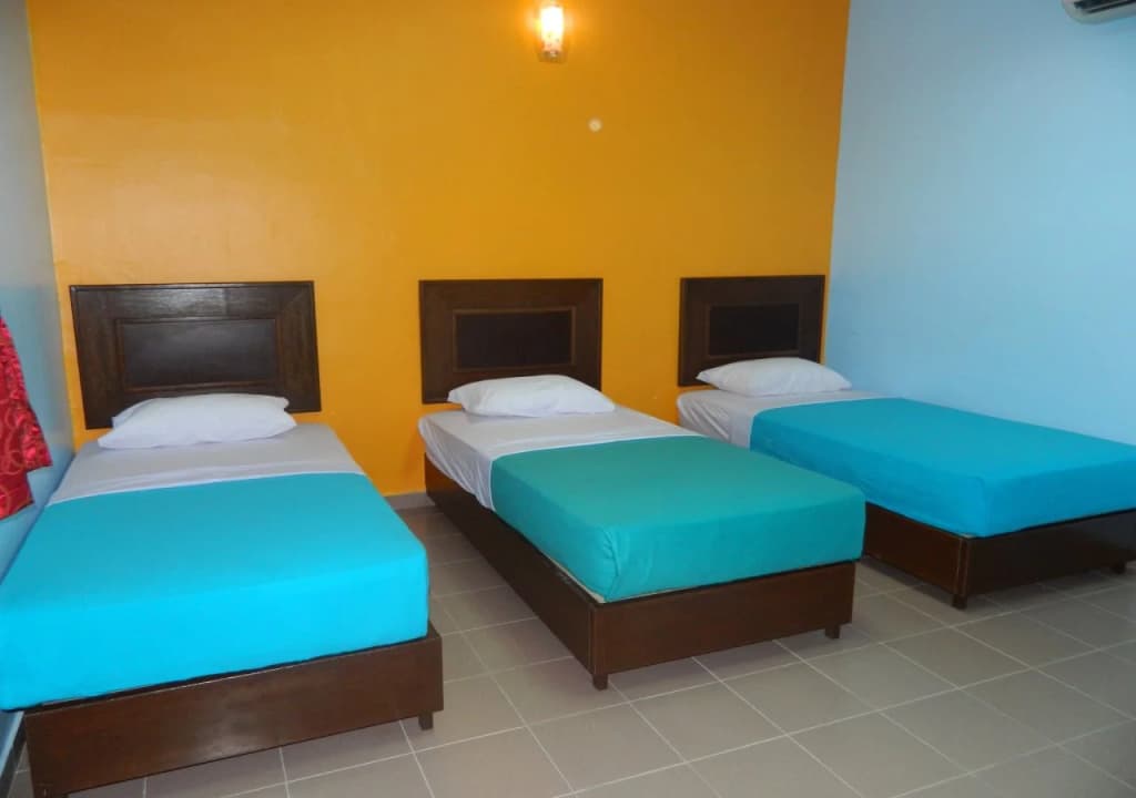 Riverside Hotel - photo 2