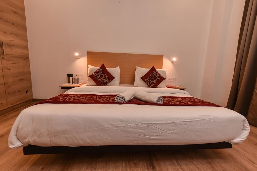 Hotel Blue Saffron - photo 2