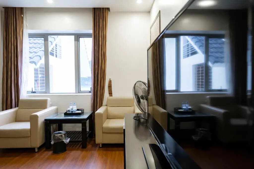 Luxury Hotel - photo 7