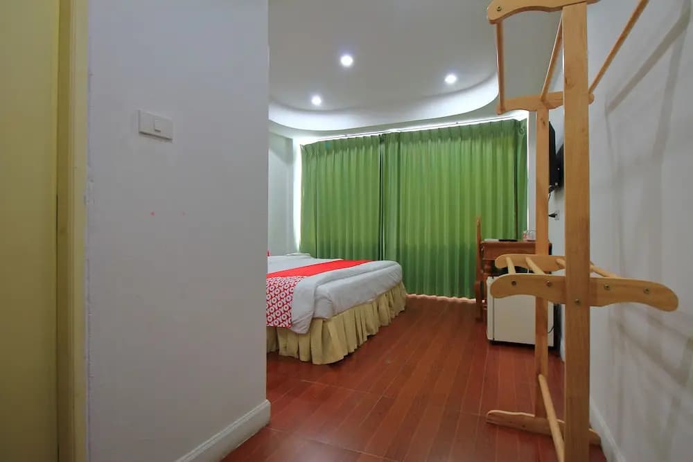 OYO 410 Diamond Boutique Hostel - photo 2