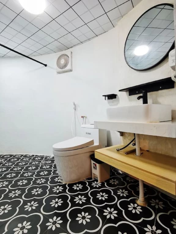 Mushrooms Inn - photo 8