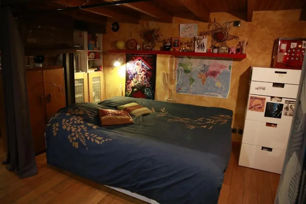 Loft Character with a View of Court - photo 8