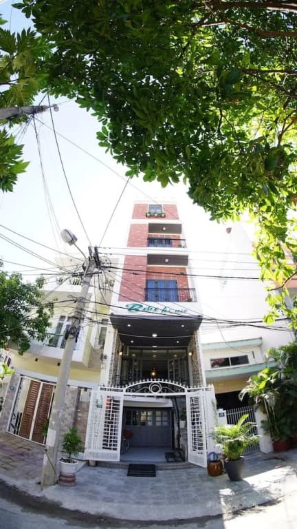 Bobo House - photo 1
