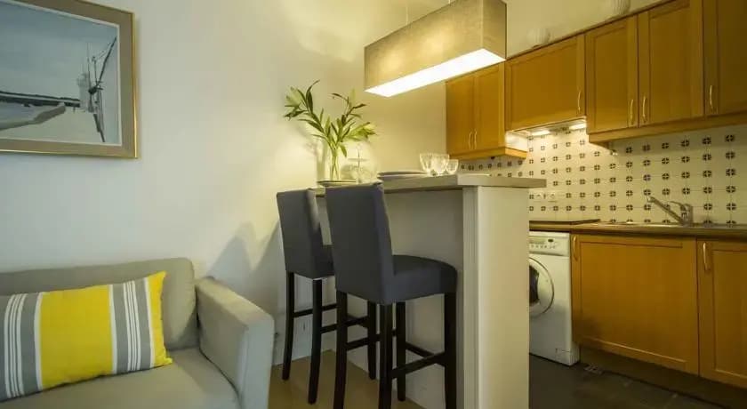 Louvre  Bed And Breakfast - photo 11
