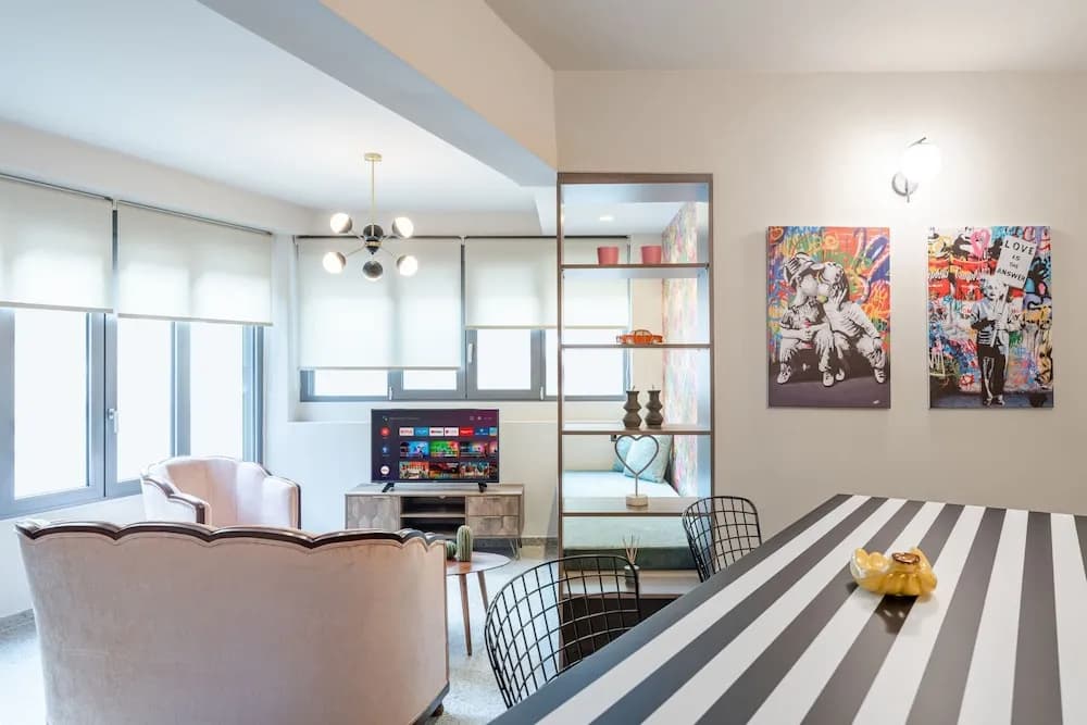 Acropolis Pop Art Apartment - photo 16
