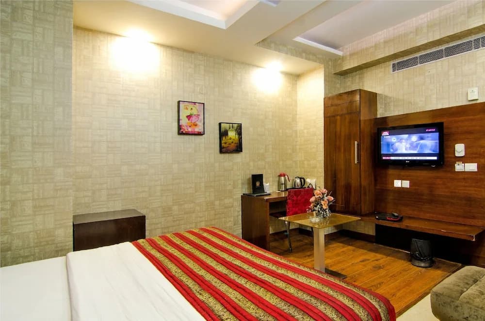 Hotel Omega Residency - photo 5