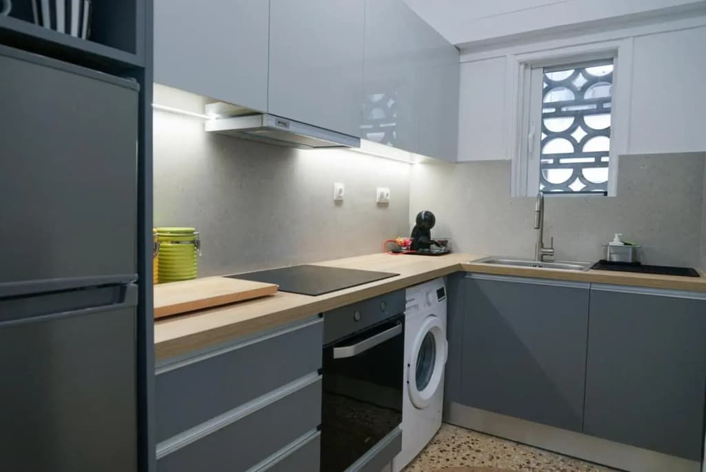 Modern studio apartment very close to city centre - photo 11