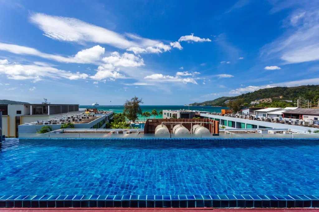7Q Patong Beach Hotel - photo 11