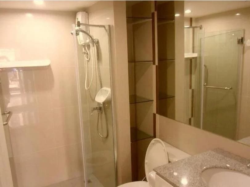 Zenith Place Condominium - photo 4