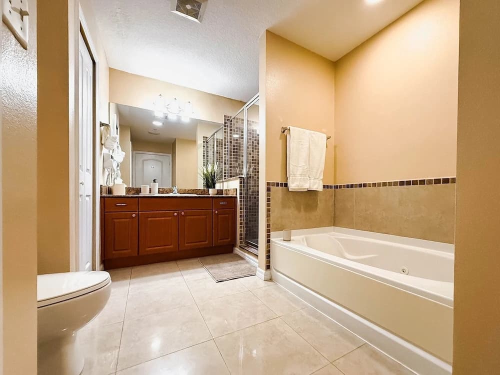 The Point Hotel & Suites Orlando - photo 10