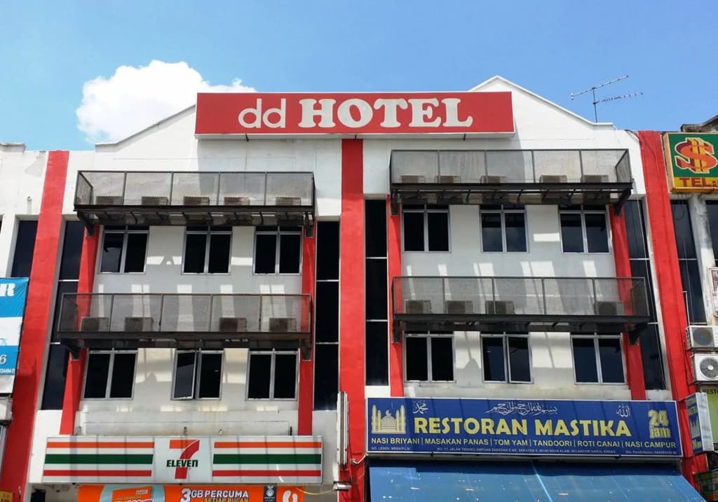 Super OYO 530 Dd Hotel - main photo
