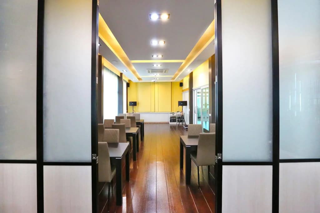 RoomQuest Suvarnabhumi Airport Rom Klao - photo 21