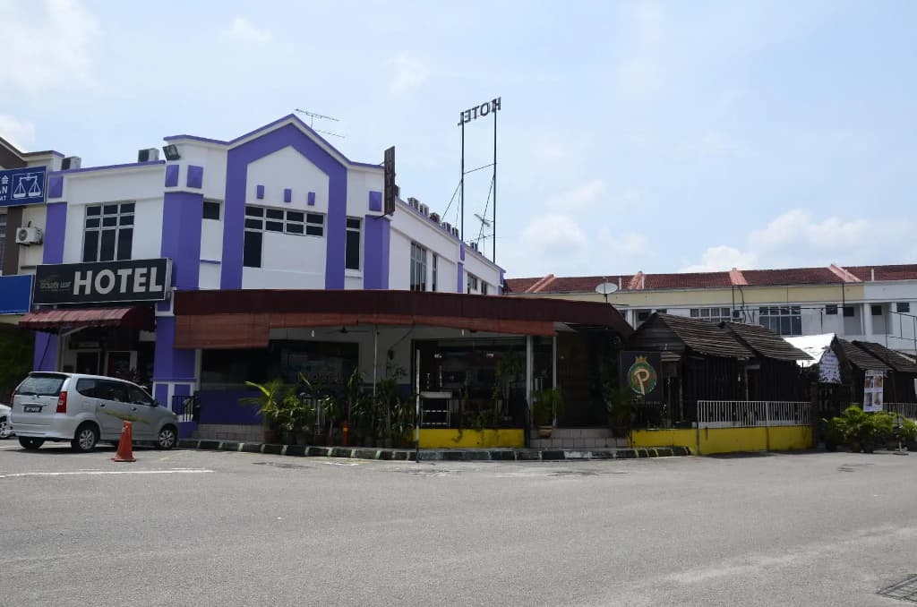 Uni Garden Hotel - main photo