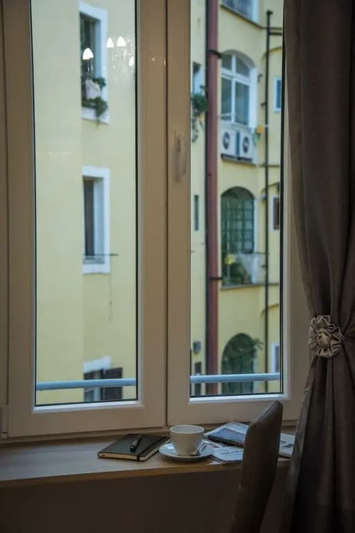 Inside Roma Rooms - photo 7