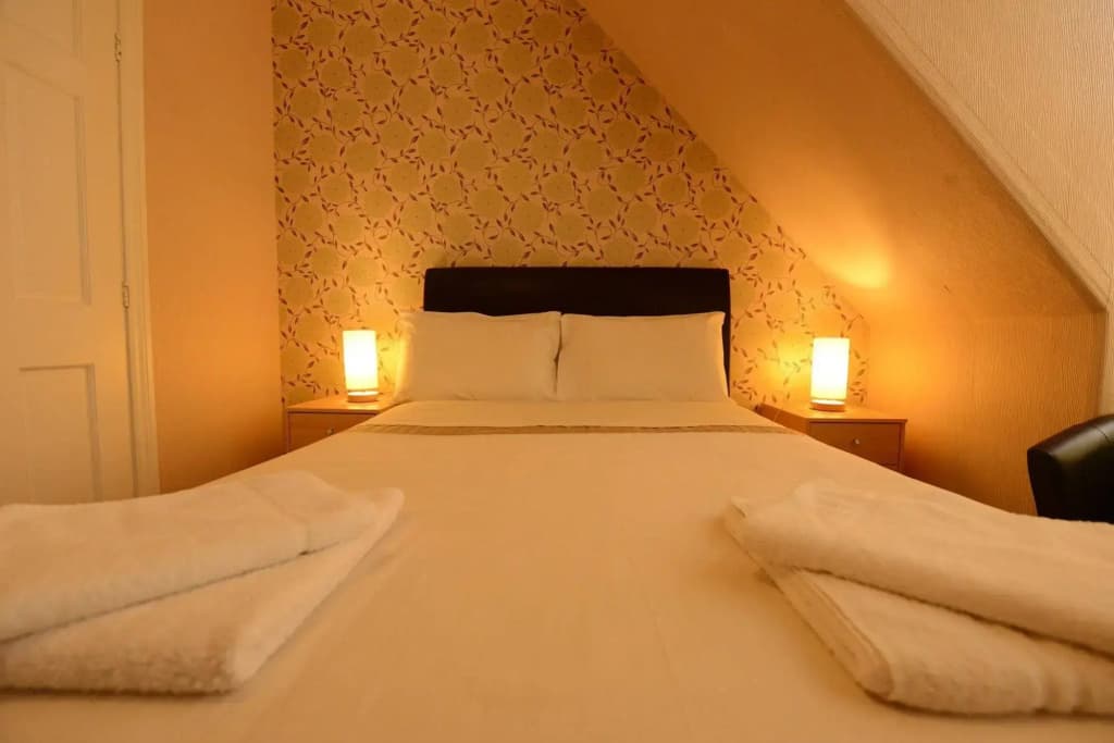 The Thistle House - photo 4