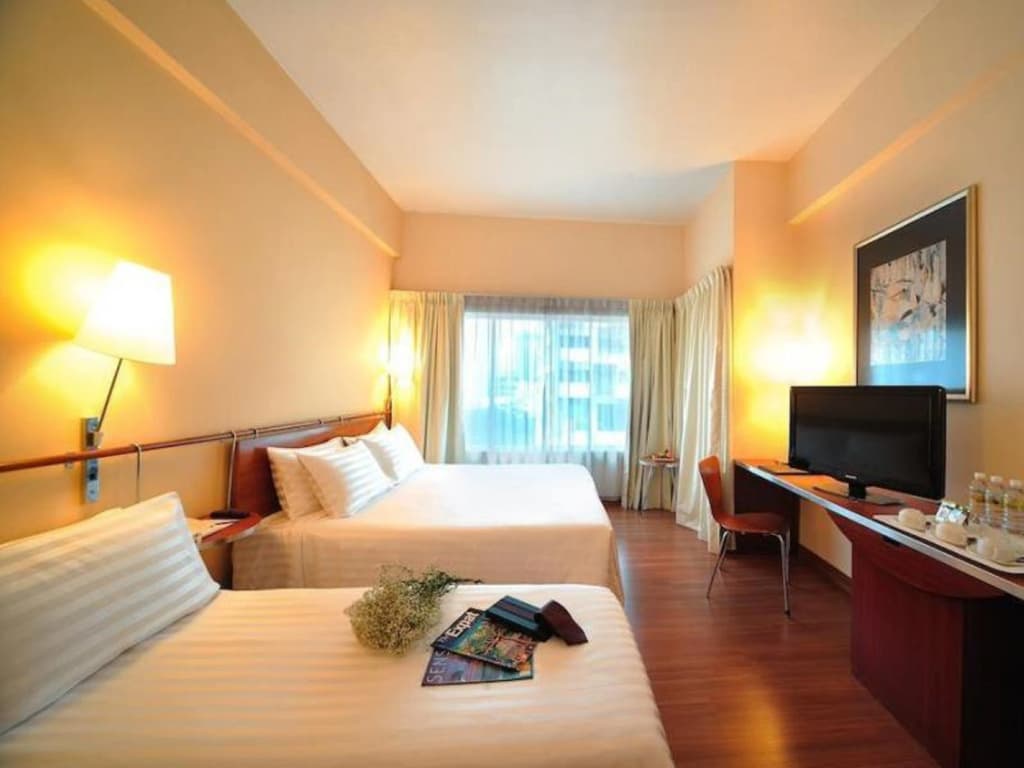 Alpha Genesis Hotel - photo 4