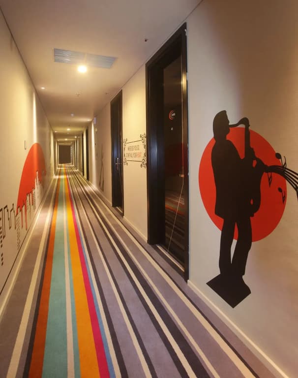 Cabin Hotel - photo 13