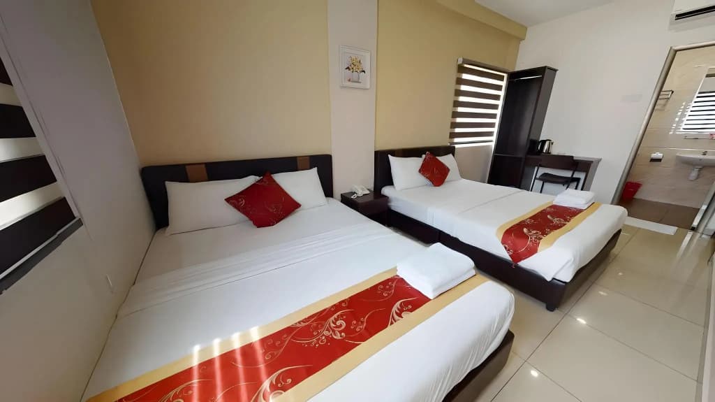 Global Inn Hotel - photo 4