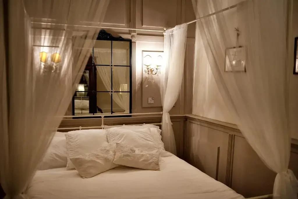 Oltrarno Florence Apartment - photo 6