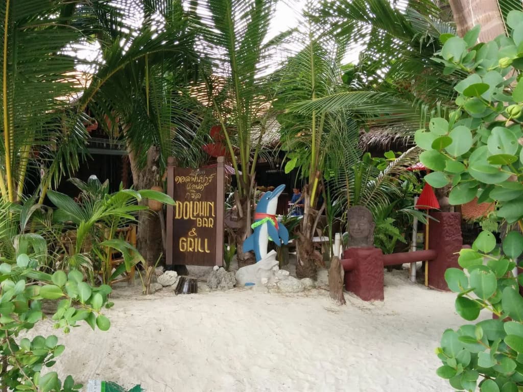 Dolphin Bungalows - photo 8