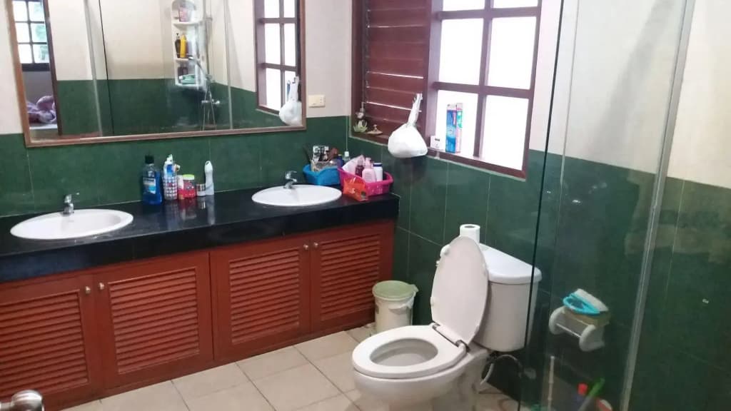 Chaulty Towers Guest House - photo 10