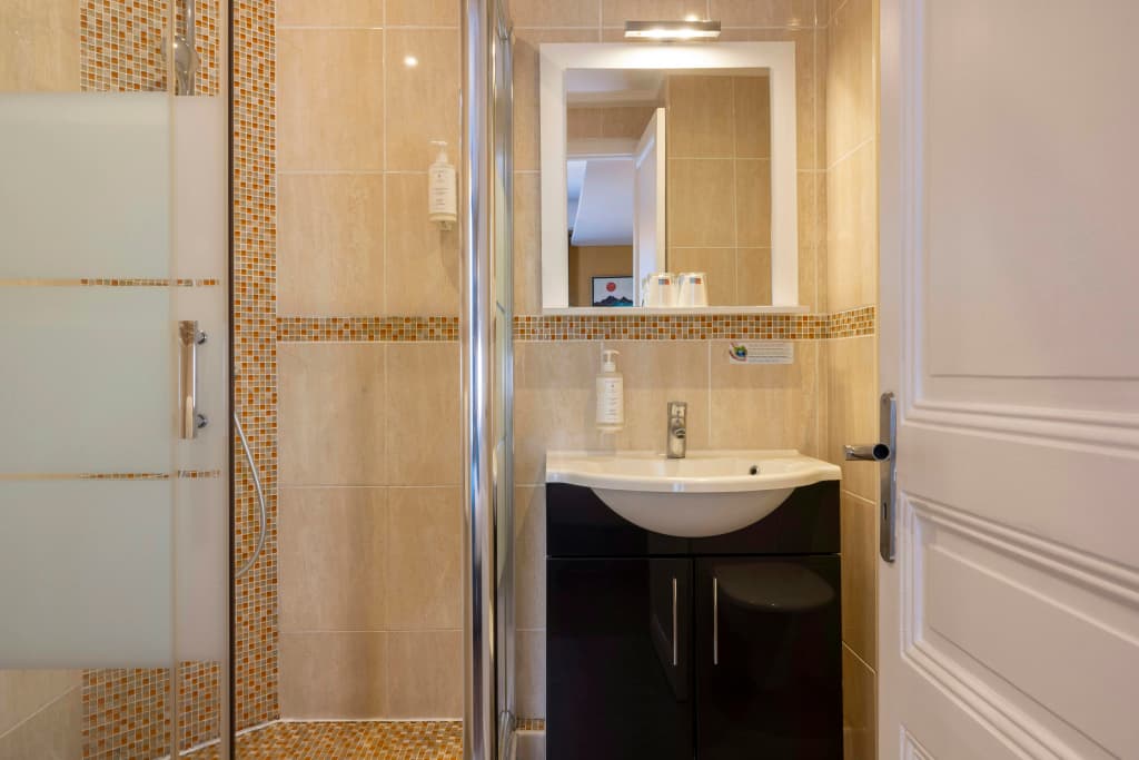 Hotel Chatillon Paris Montparnasse - photo 9