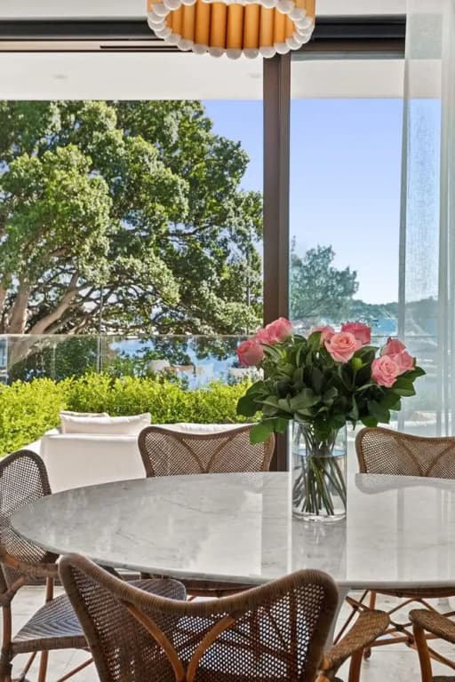 Superb 2-bed Apartment Facing Rose Bay Marina - photo 7