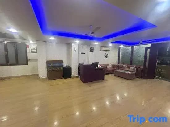 Hotel 82 Inn - photo 7