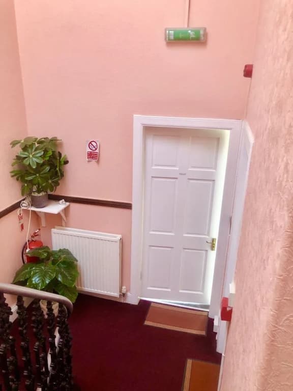 Dalry Guesthouse - photo 11