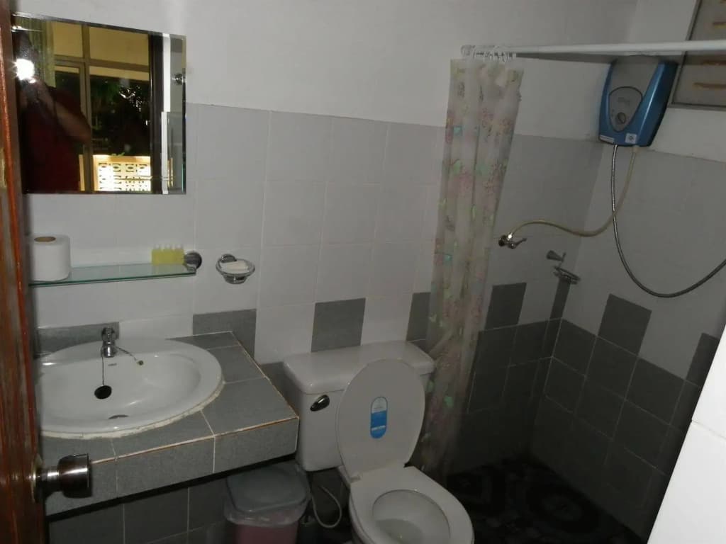 Blu' Beach Bungalows - photo 8