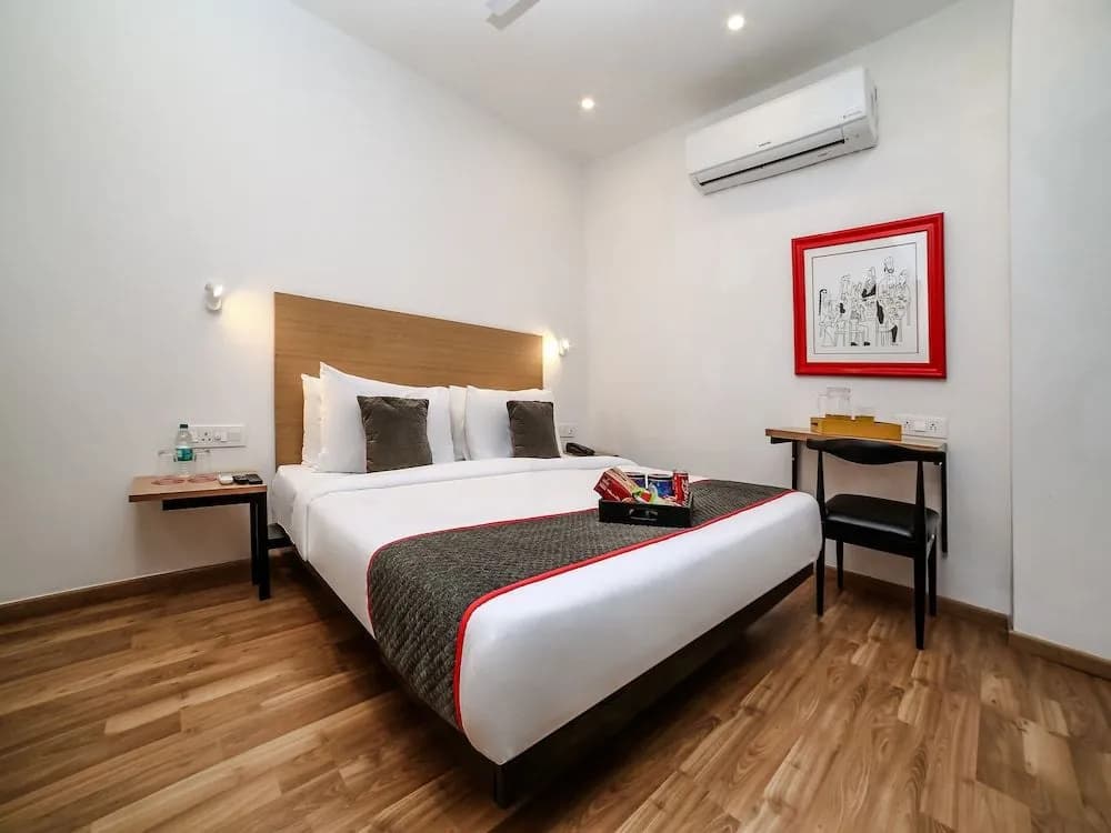 OYO Townhouse 080 Meera Bagh - photo 5