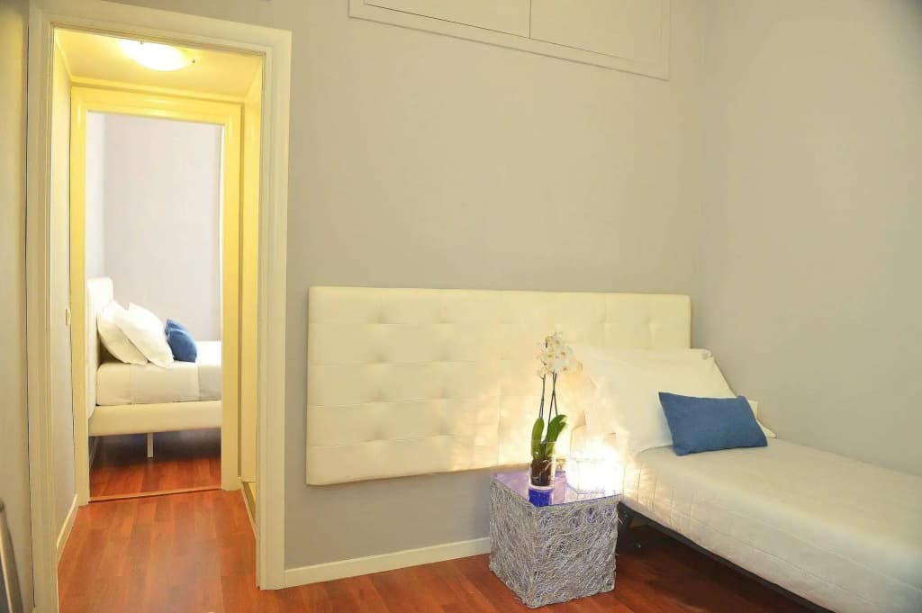 B-Cool Rome Adults Only B&B - photo 2