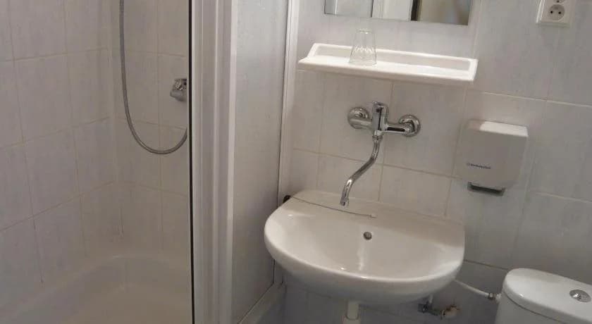 Hotel Hasa - photo 10