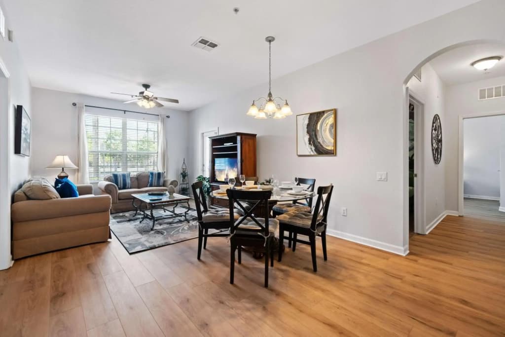 Renovated Condo by Convention Center & I-drive - photo 3
