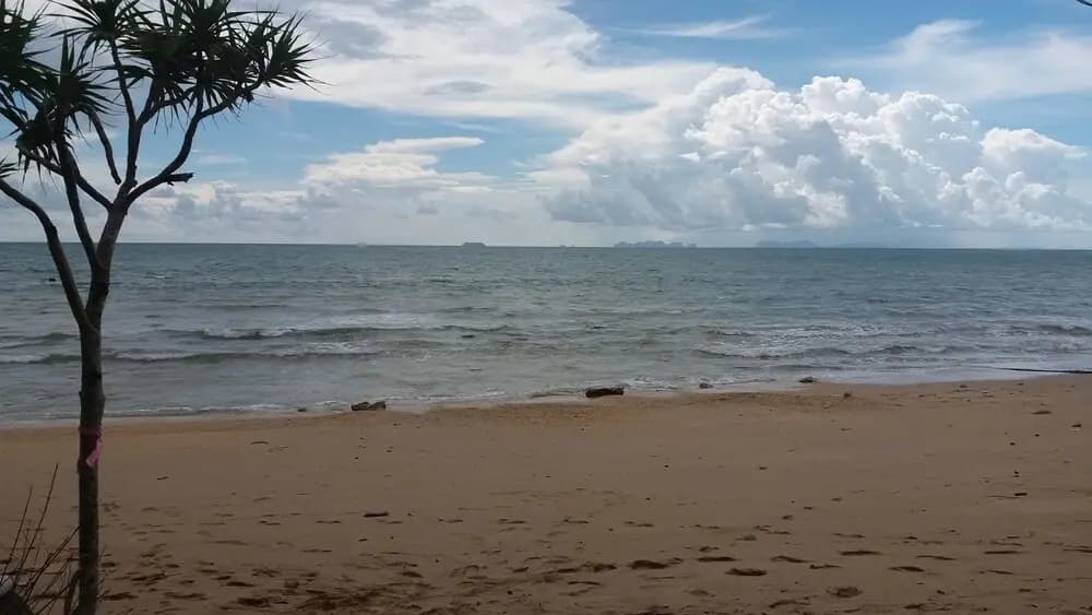 Lanta School Beach Resort - photo 22