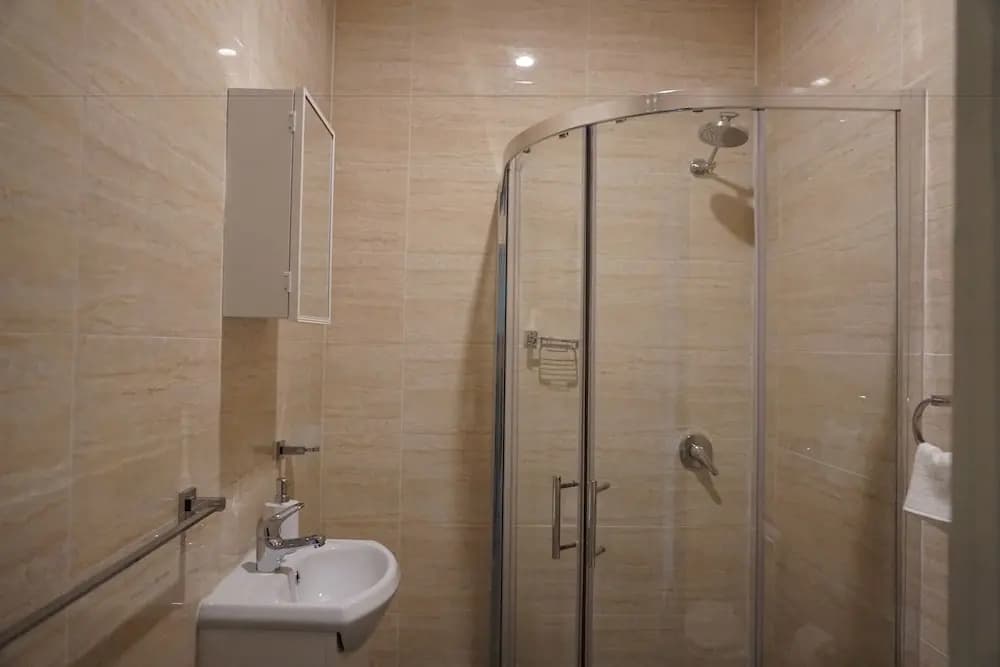 Villa Carlingford - photo 16