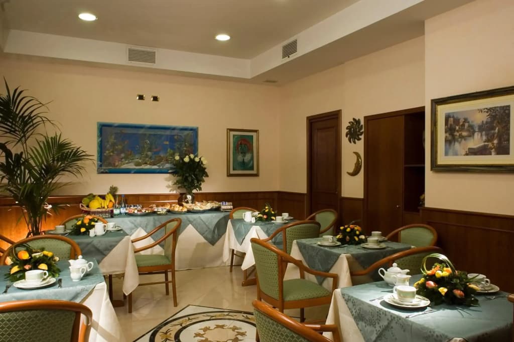 Hotel Castle - photo 13