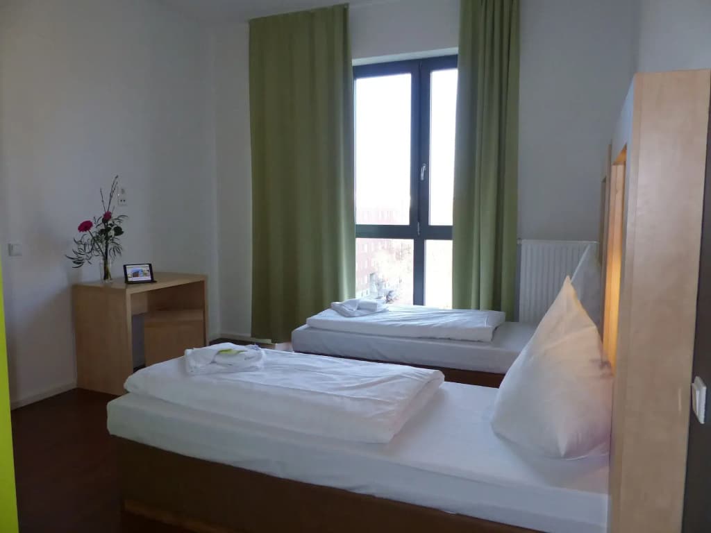 H+ Hotel 4 Youth Berlin Mitte - photo 4