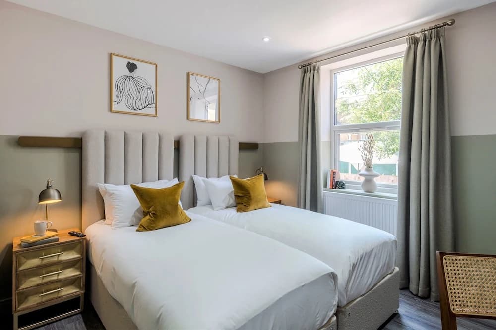 Your Apartment Shepherd's Bush - photo 25