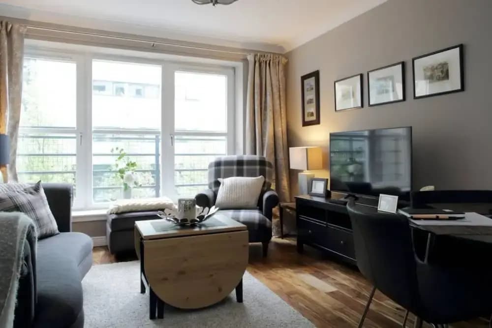 2 Bedroom Flat With Garage Parking - photo 4