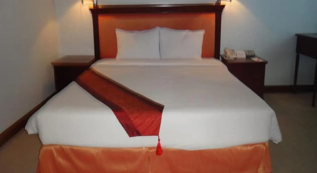 Tai Pan Hotel - photo 7
