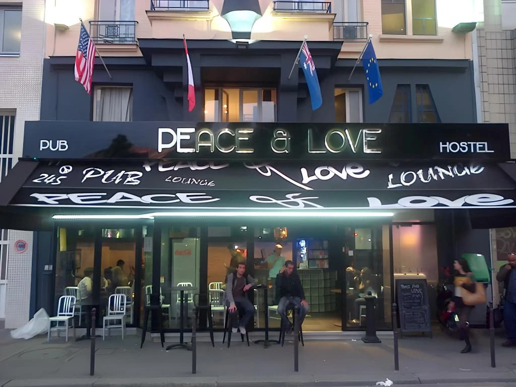 Peace & Love - Hostel - photo 29
