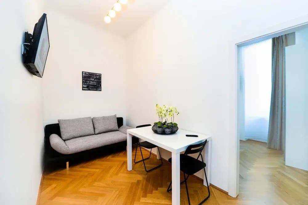 Galerie 18 Apartments - photo 4