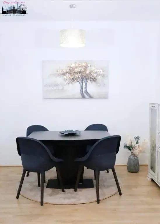 Charming & Large Flat near CentralStation Apt7 - photo 6