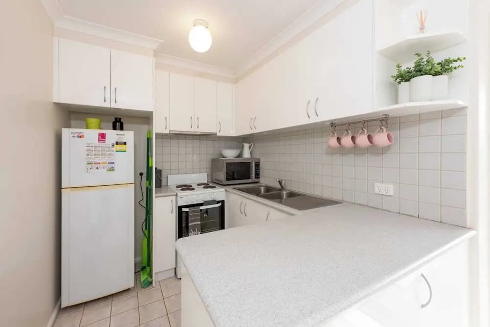 Bright & Comfortable 1BR Unit in Trendy Brunswick! - photo 9