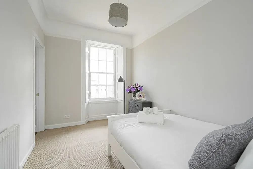 Warriston Crescent Apartment - photo 1