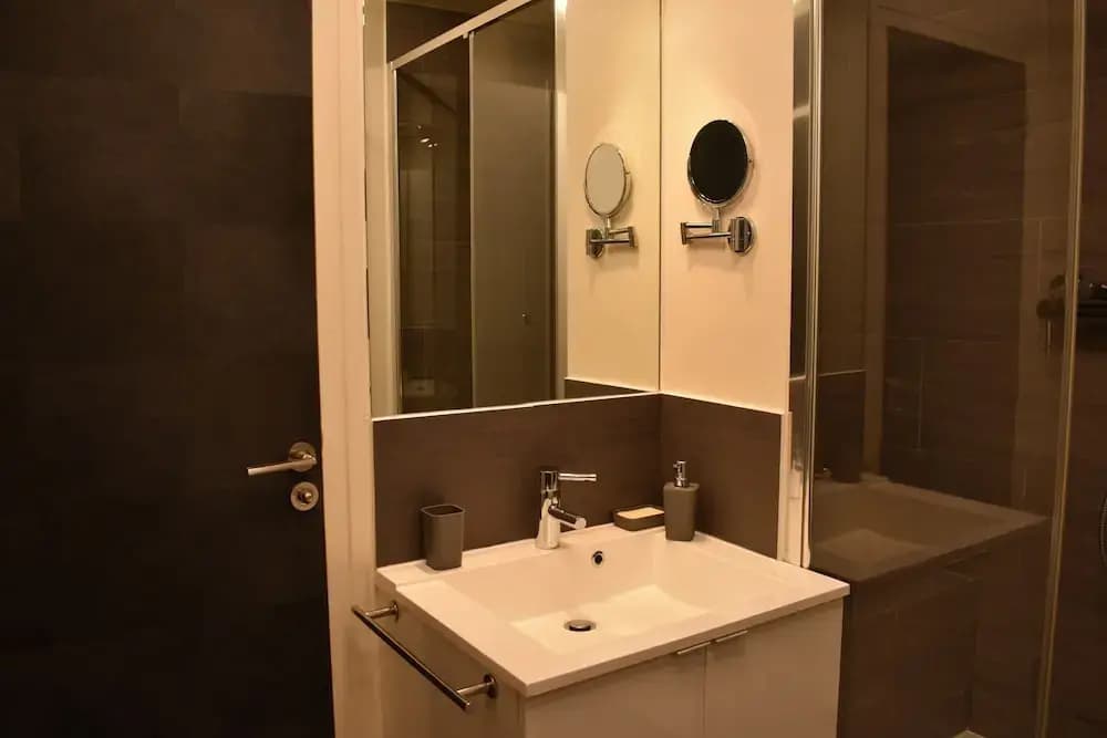 Studio Apartment Near Trocadéro & Champs Elysées - photo 7