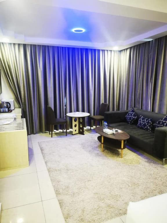 OYO 134 Diamond Star Hotel - photo 8