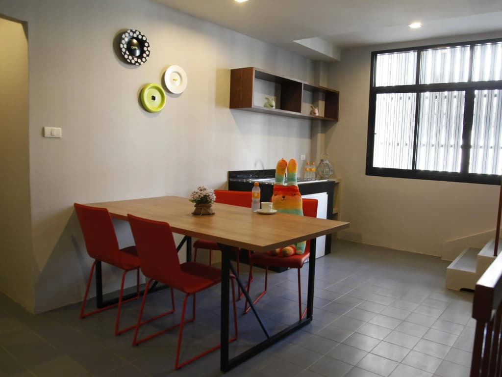 OYO 501 At Night Hostel - photo 10