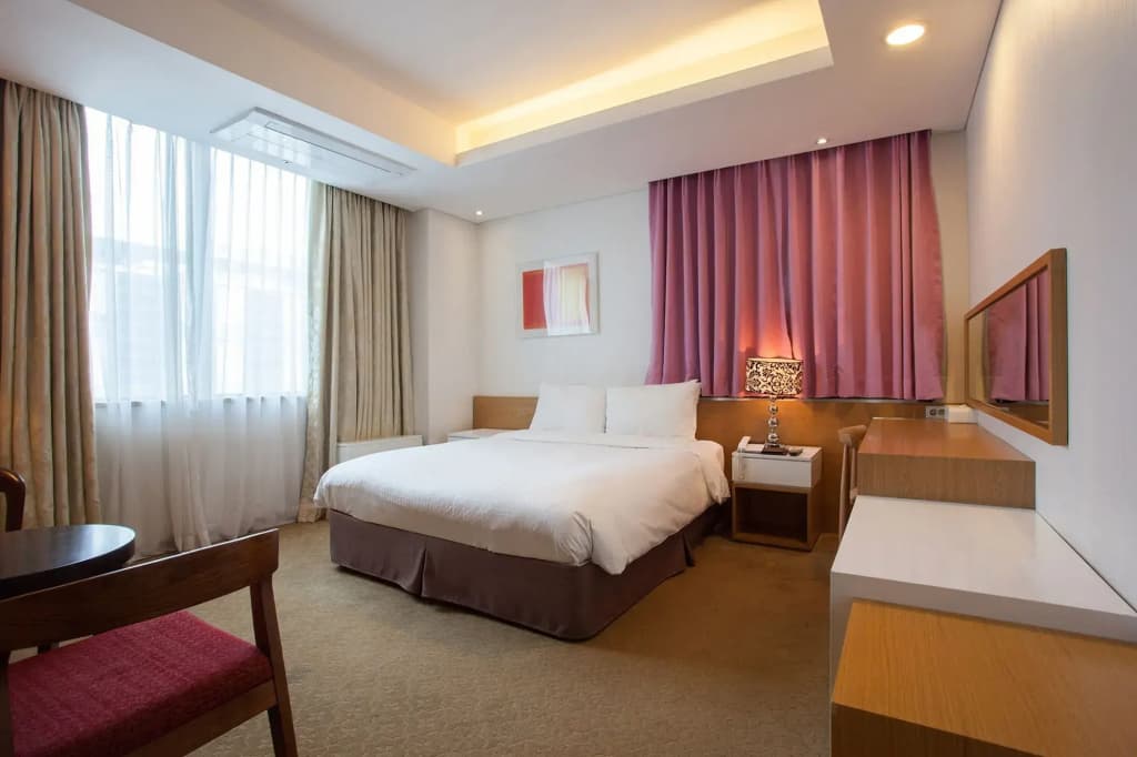 Pharos Hotel - photo 6